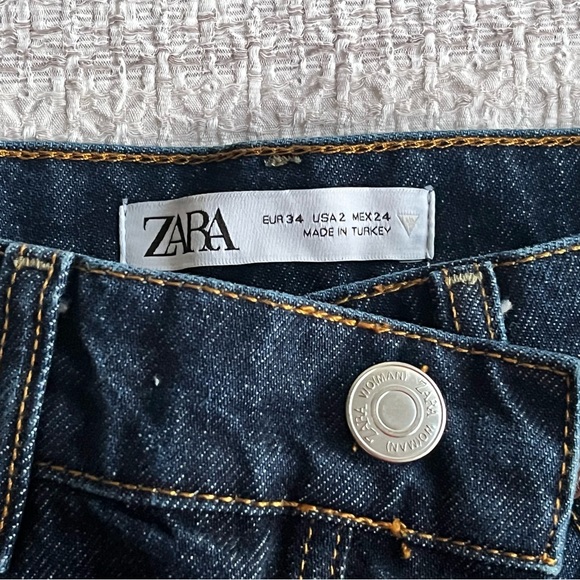 Brand New Zara Regular Straight Jeans Unit. 01 - Picture 13 of 13